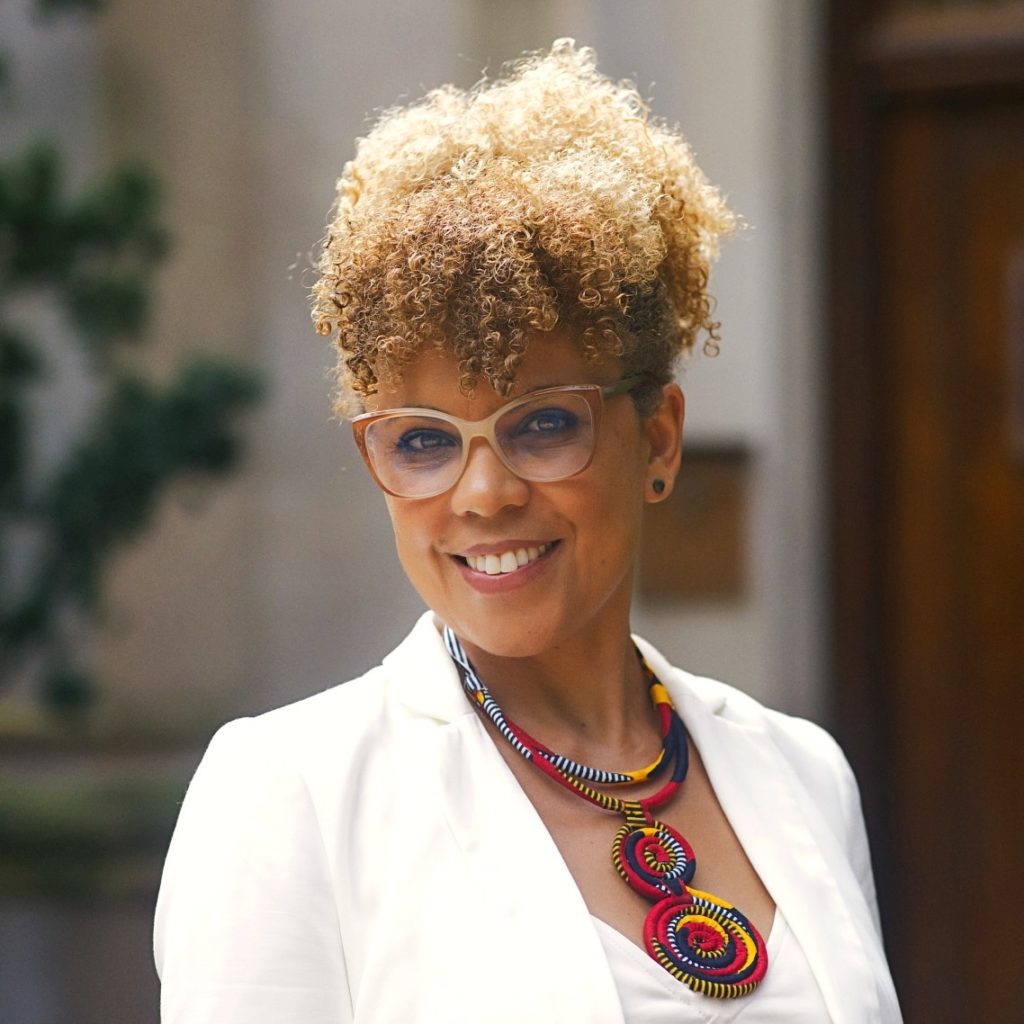 Leonora Souza Paula
